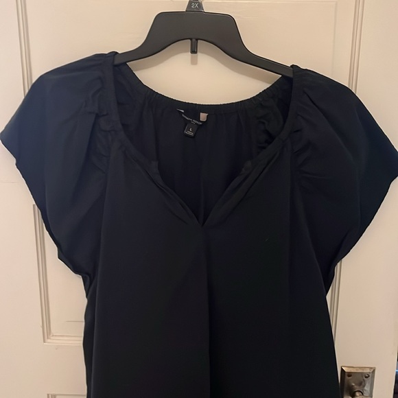 Banana Republic, flutter sleeve blouse, size L - Picture 2 of 6
